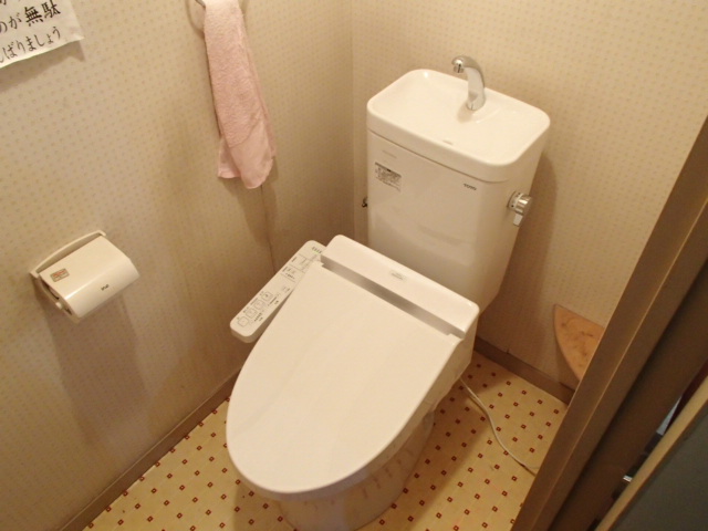 トイレ取替工事（名古屋市西区上名古屋）TOTO ピュアレストMR+ウォシュレットSB